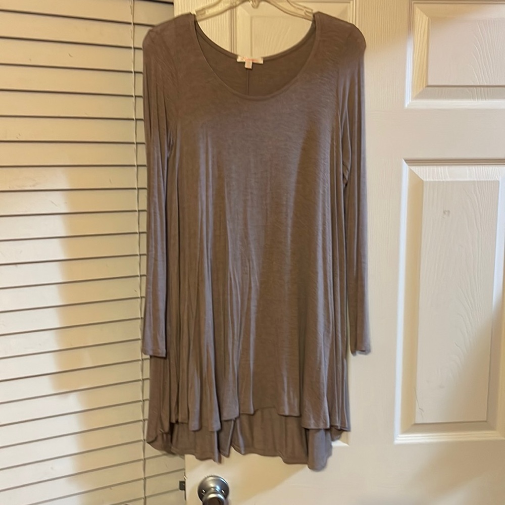 MACHERIE LAVENDER FLOWY LONG SLEEVE SHIRT!